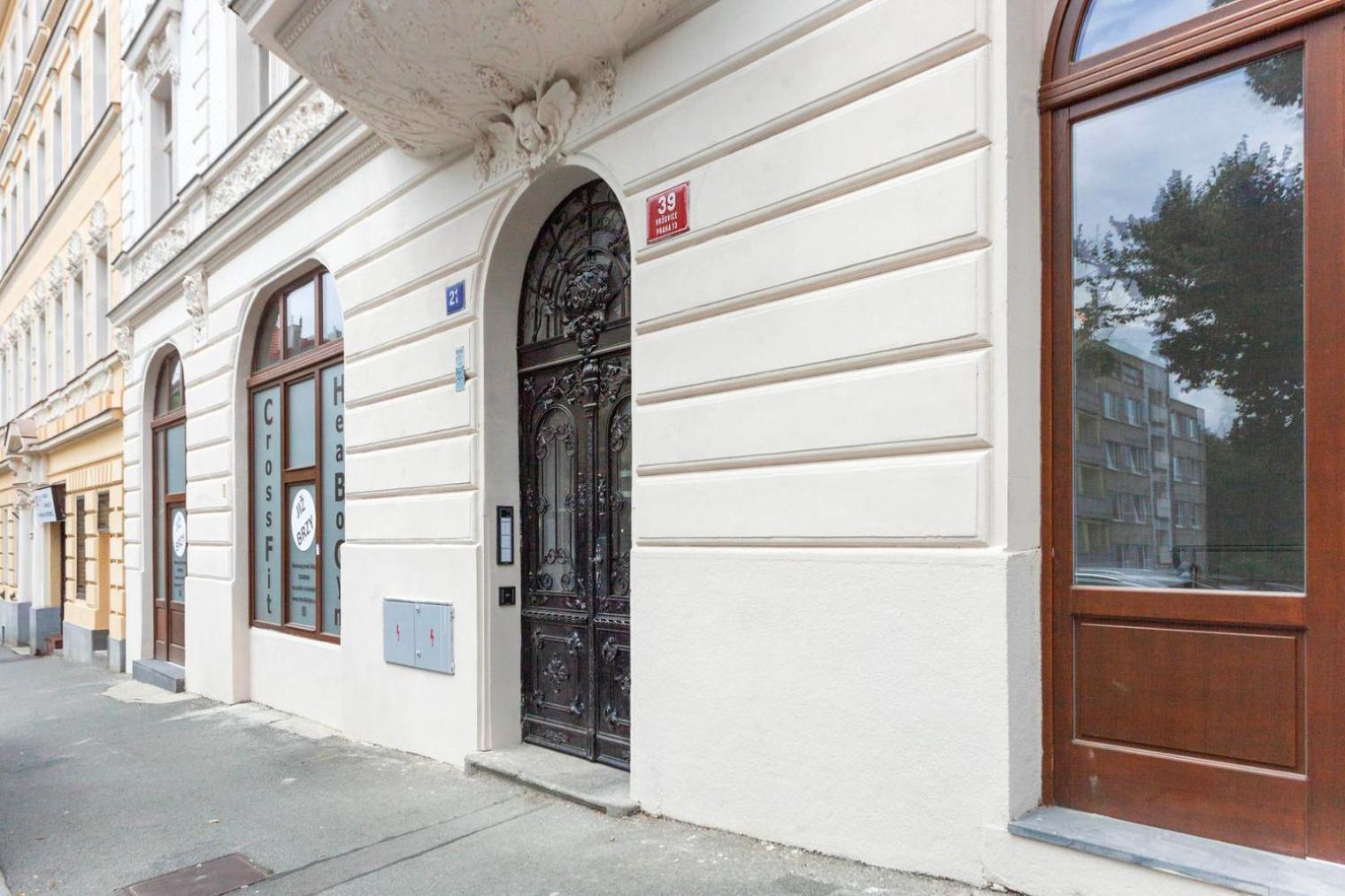 Blueground Vrsovice Private Terrace Equipped Prg-8 * Prag